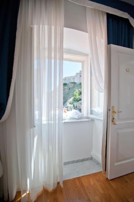 Blue Studio Apartment Next To The Beach Ντουμπρόβνικ Εξωτερικό φωτογραφία